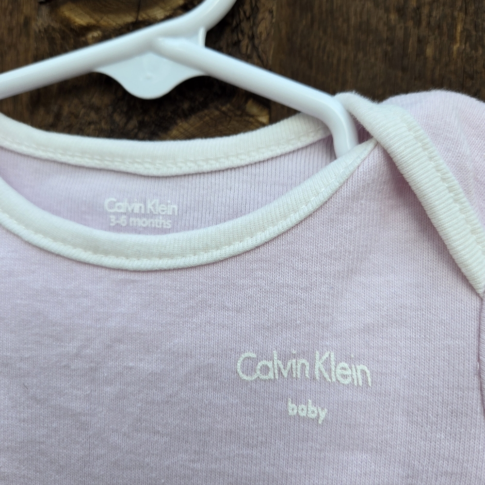 Calvin Klein Oncie